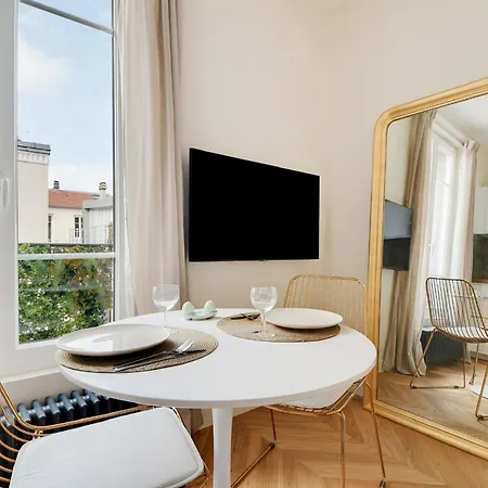 Suite Deluxe 1 By Les Maisons De Charloc Homes Boulogne-Billancourt Exterior photo